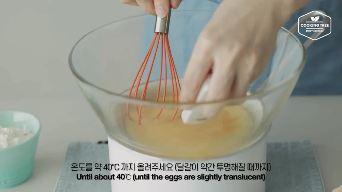 Christmas Strawberry Mug Cake Recipe