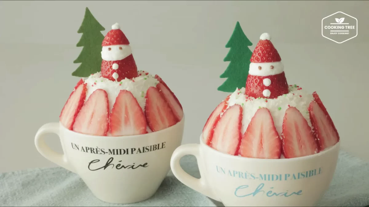 Christmas Strawberry Mug Cake Recipe