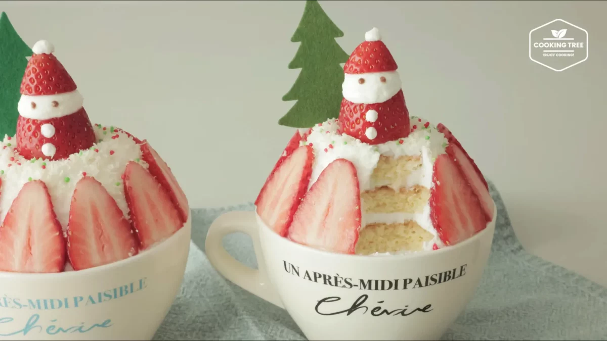 Christmas Strawberry Mug Cake Recipe