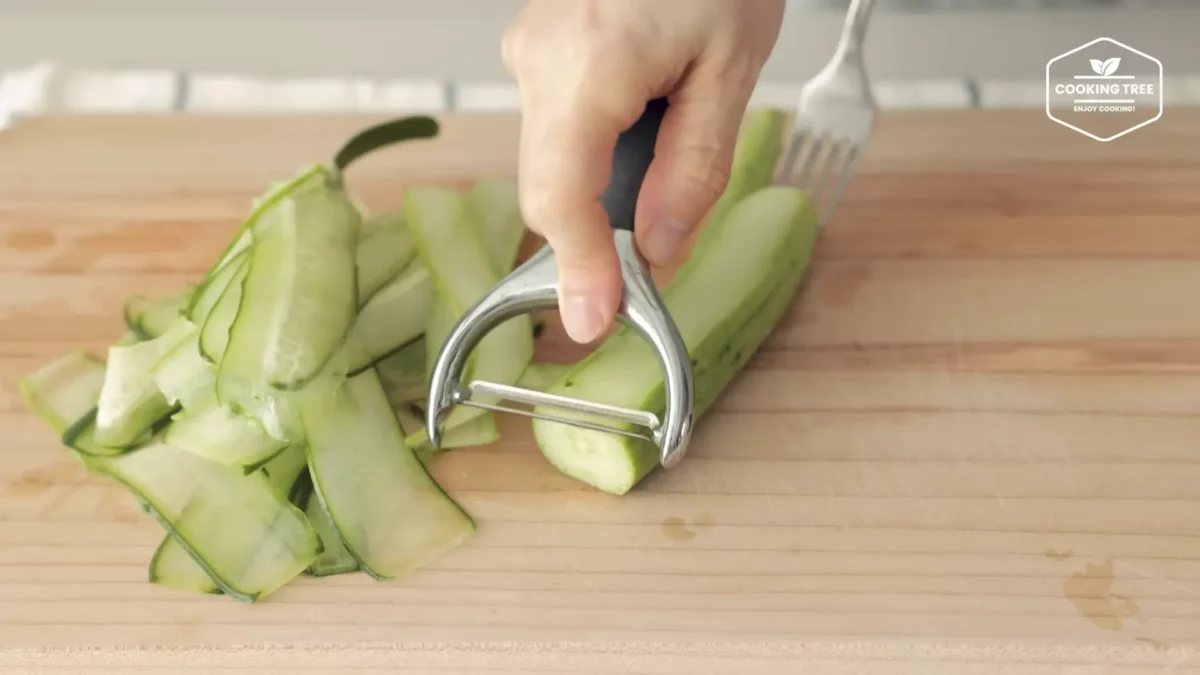 Cucumber Ham Egg Sandwich Recipe