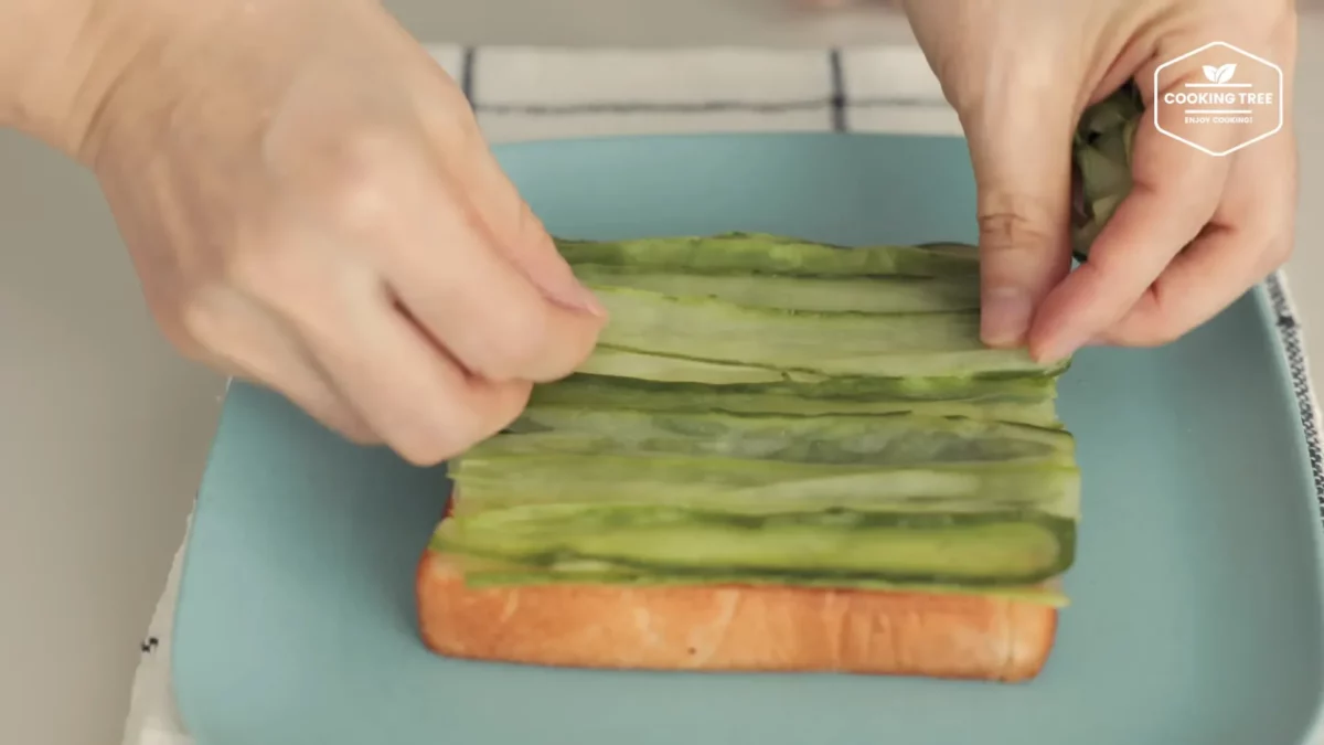 Cucumber Ham Egg Sandwich Recipe