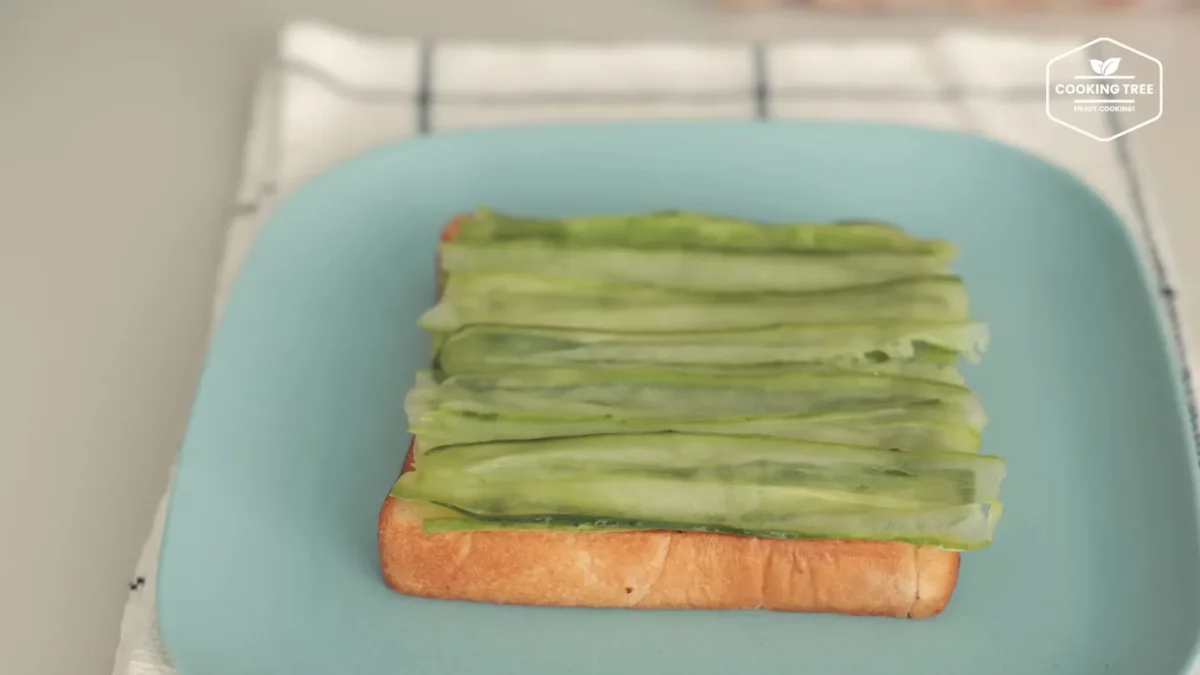 Cucumber Ham Egg Sandwich Recipe