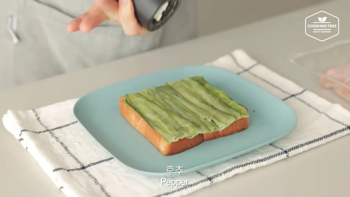 Cucumber Ham Egg Sandwich Recipe