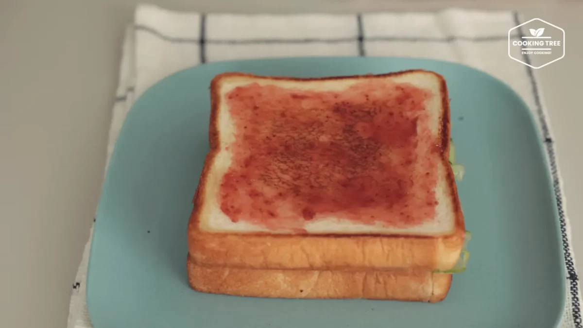 Cucumber Ham Egg Sandwich Recipe