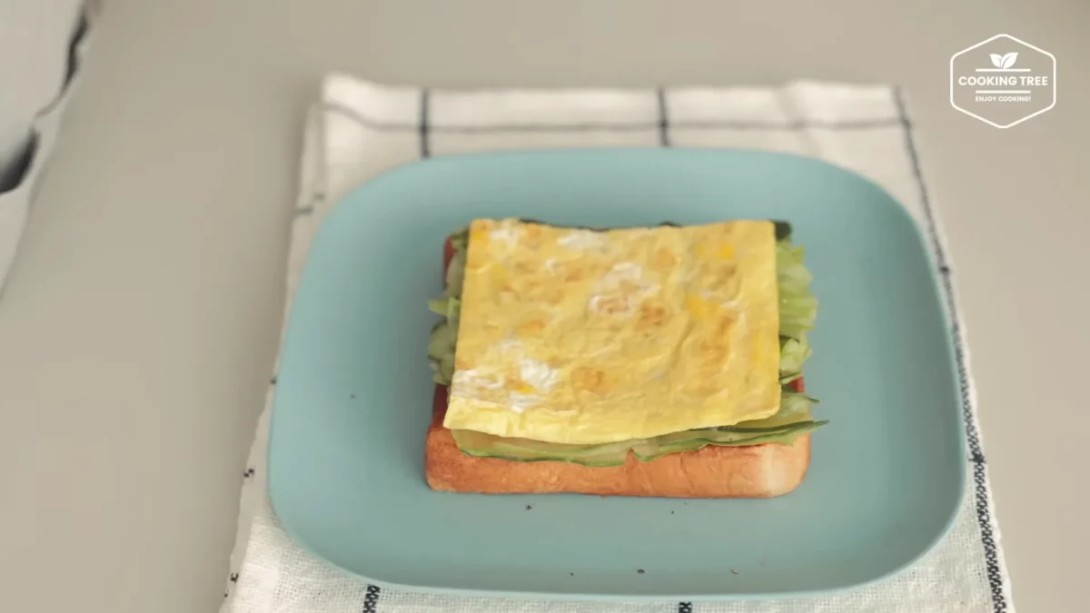 Cucumber Ham Egg Sandwich Recipe