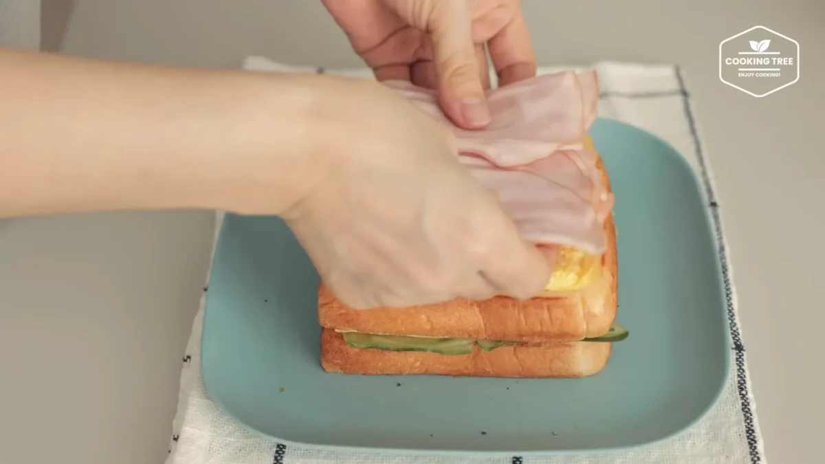 Cucumber Ham Egg Sandwich Recipe