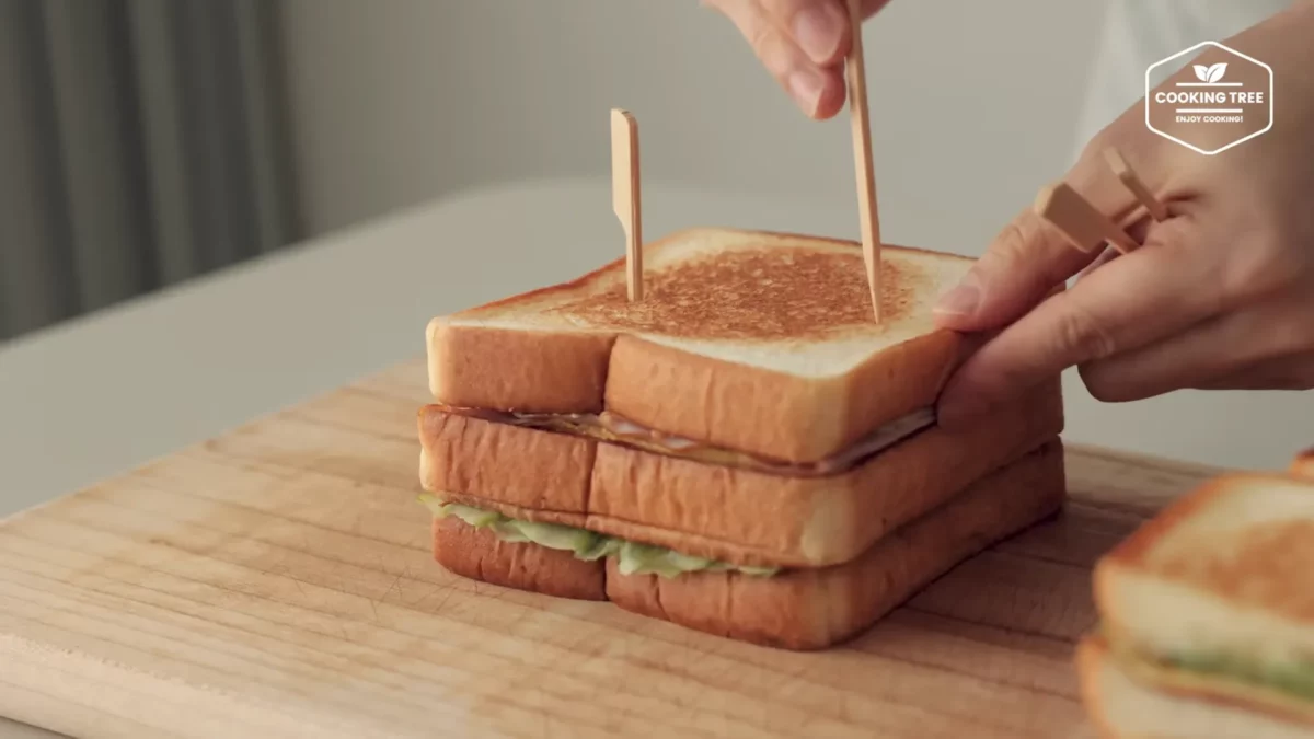 Cucumber Ham Egg Sandwich Recipe