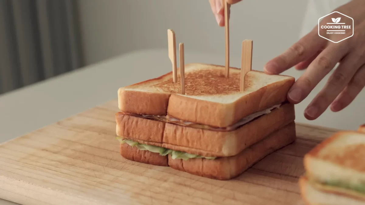 Cucumber Ham Egg Sandwich Recipe