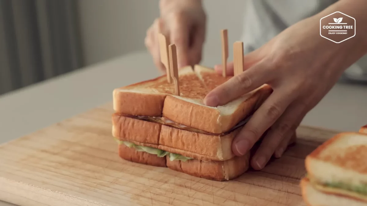 Cucumber Ham Egg Sandwich Recipe