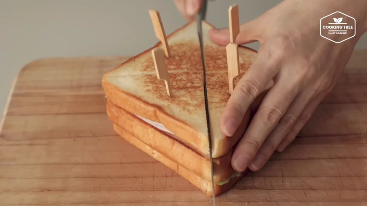 Cucumber Ham Egg Sandwich Recipe