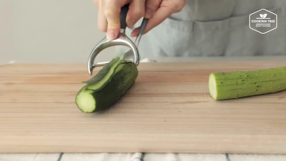 Cucumber Ham Egg Sandwich Recipe