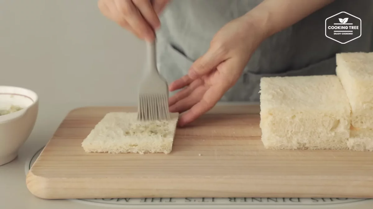 Garlic Butter Cheese Toast