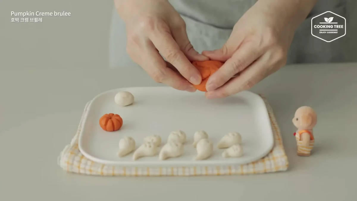 Halloween Pumpkin Creme brulee Cheese Toast Recipe