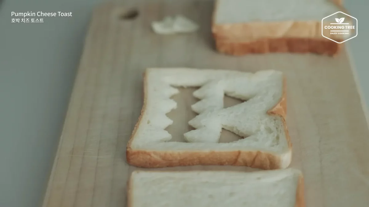 Halloween Pumpkin Creme brulee Cheese Toast Recipe