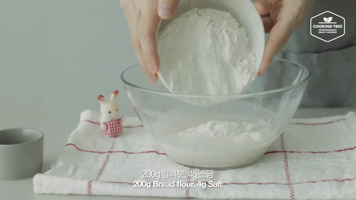 Soft Tomato Basil Cheese Bread