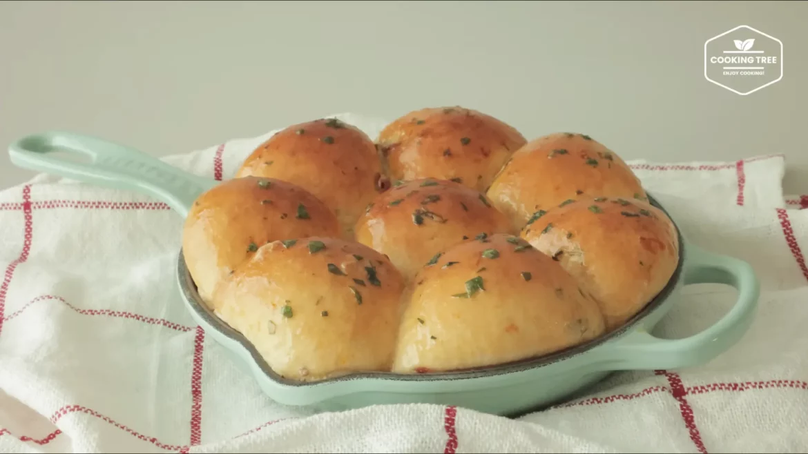 Soft Tomato Basil Cheese Bread Soft Tomato Basil Cheese Bread