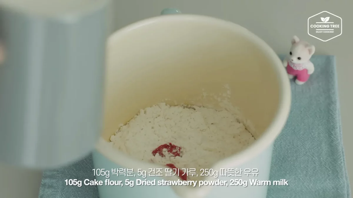 Strawberry Crepe Cheesecake