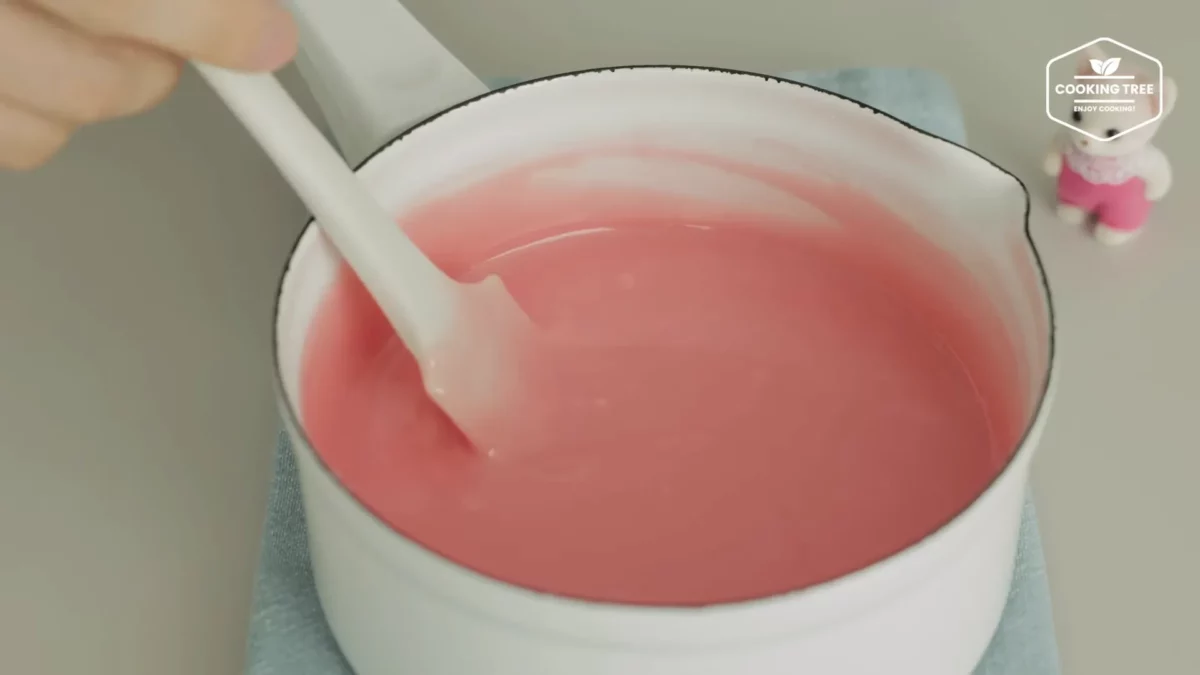 Strawberry Crepe Cheesecake