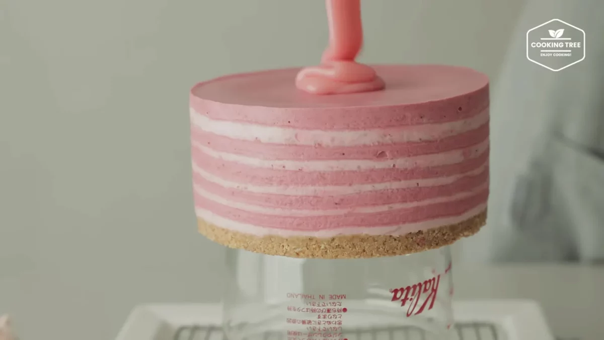 Strawberry Crepe Cheesecake