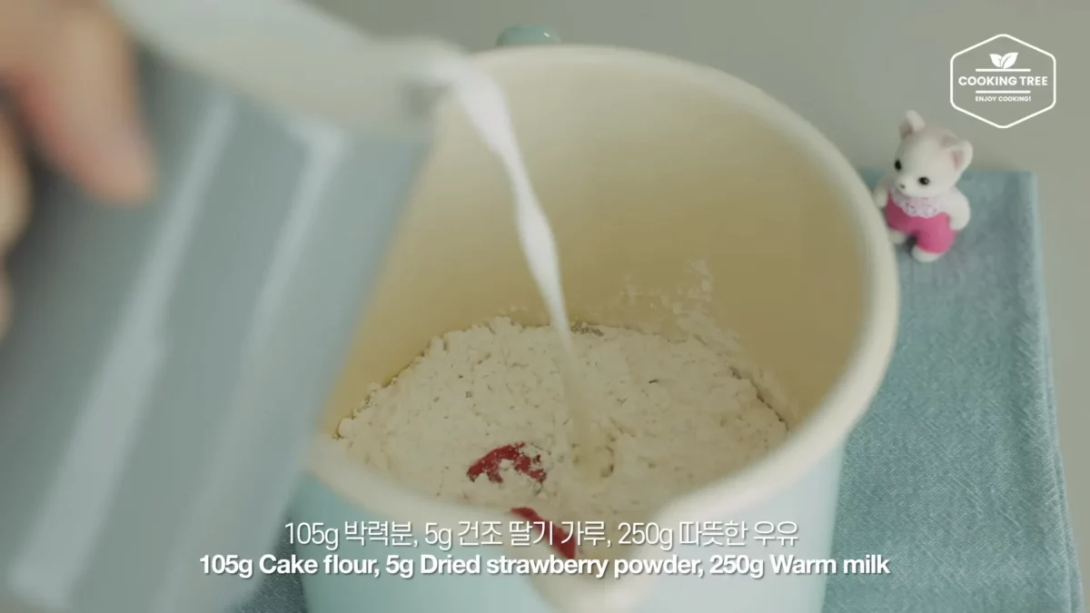 Strawberry Crepe Cheesecake