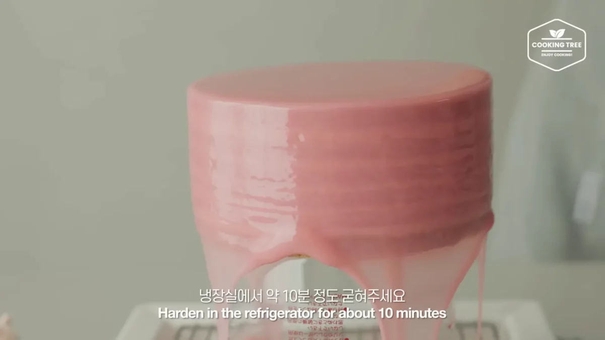 Strawberry Crepe Cheesecake