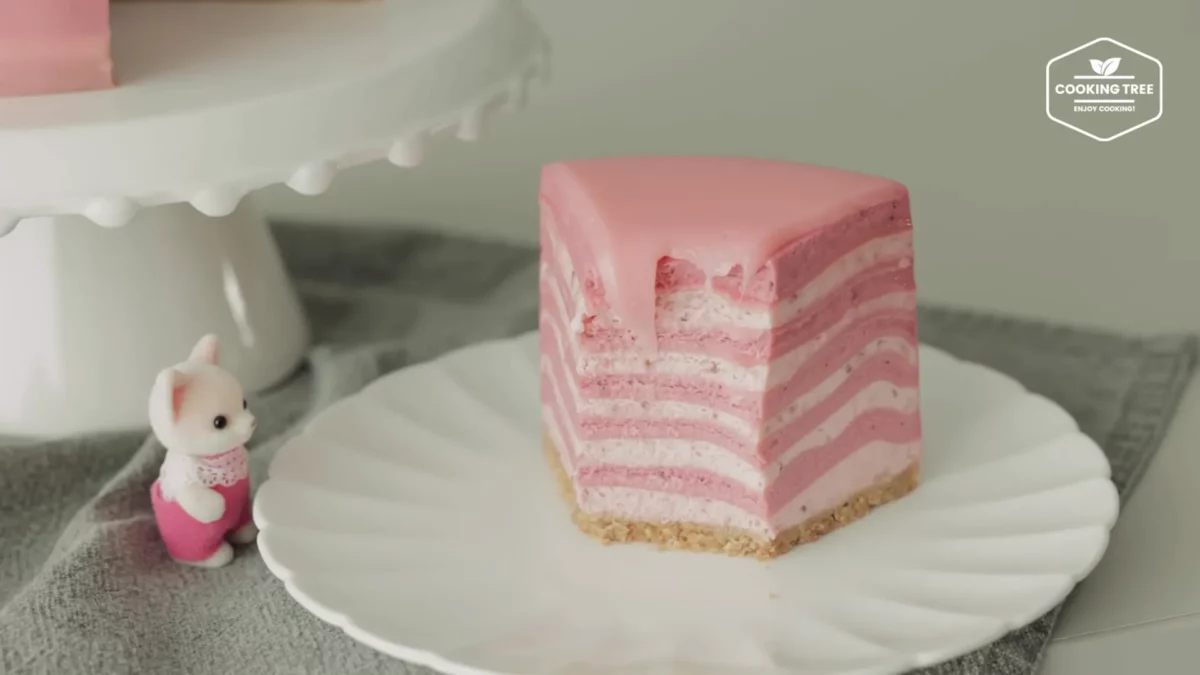 Strawberry Crepe Cheesecake