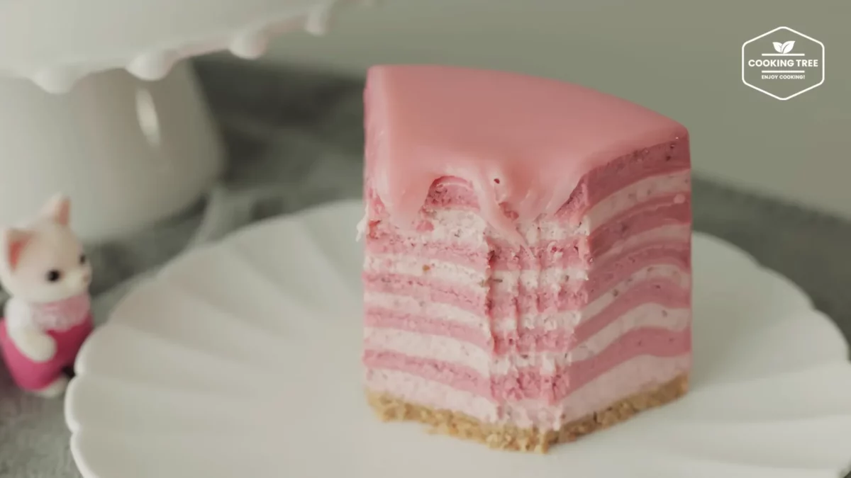 Strawberry Crepe Cheesecake