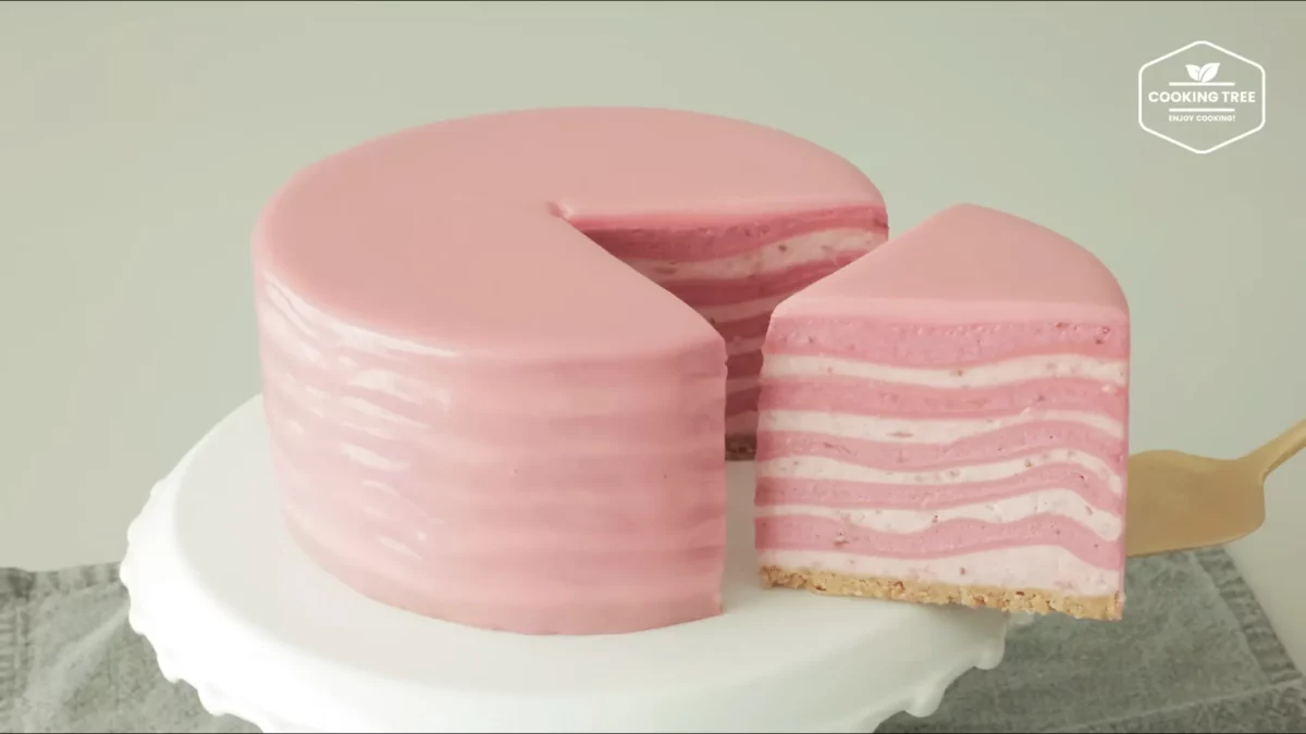 Strawberry Crepe Cheesecake