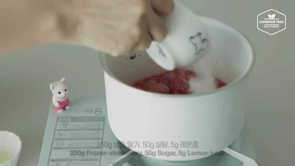 Strawberry Crepe Cheesecake