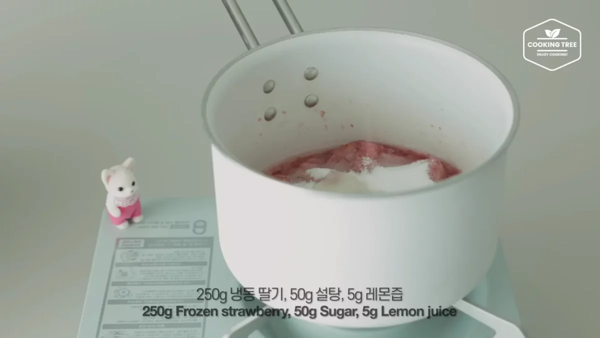 Strawberry Crepe Cheesecake