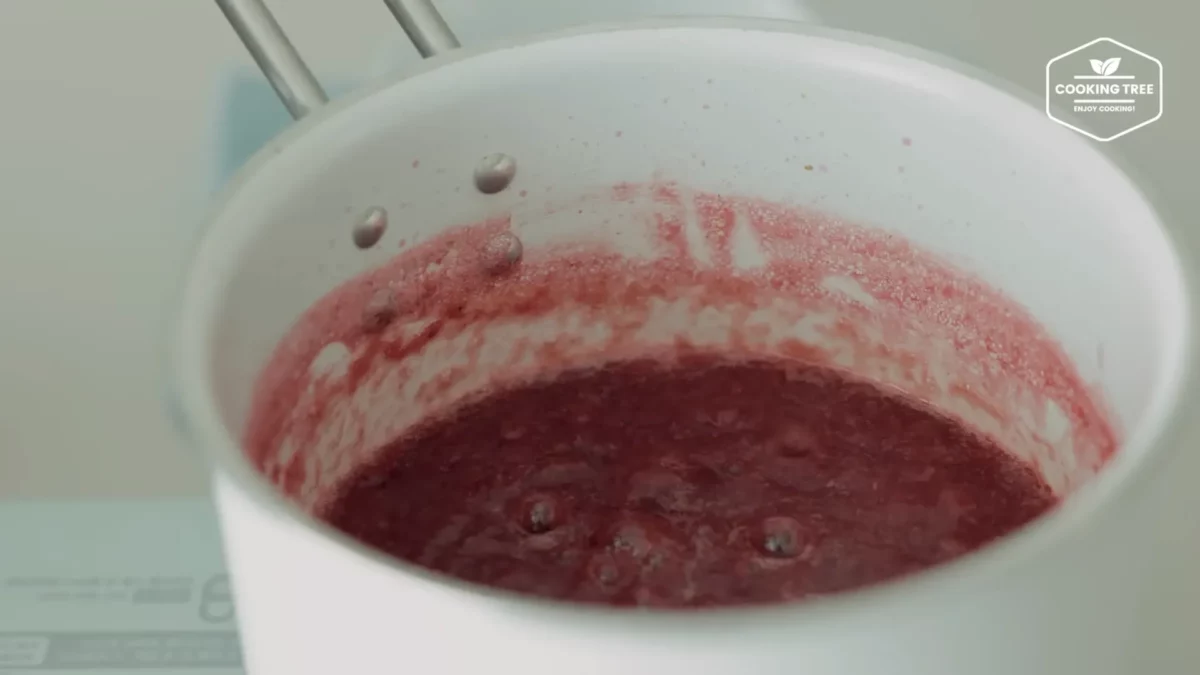 Strawberry Crepe Cheesecake