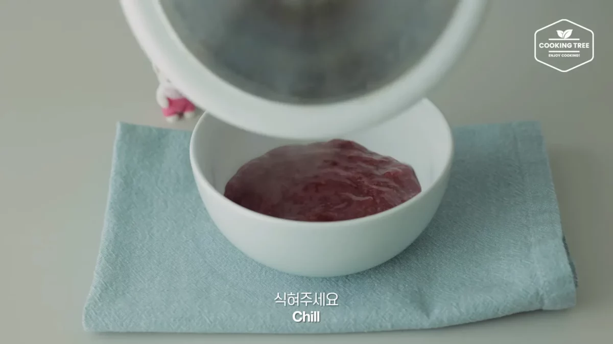 Strawberry Crepe Cheesecake