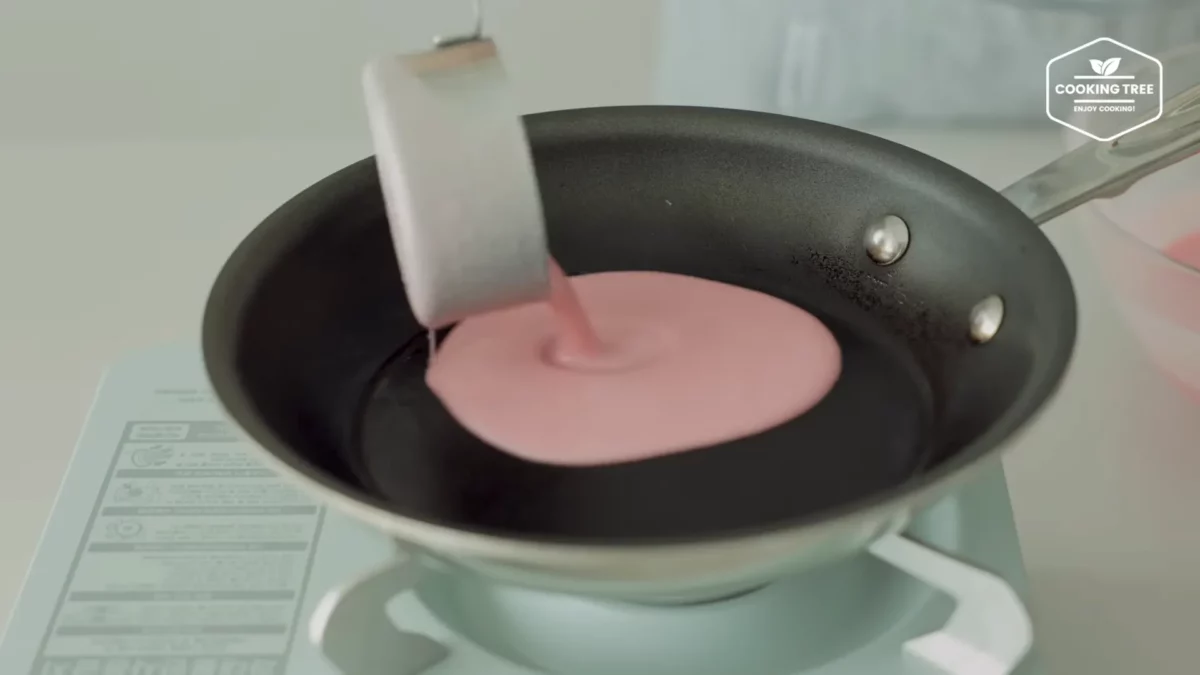 Strawberry Crepe Cheesecake