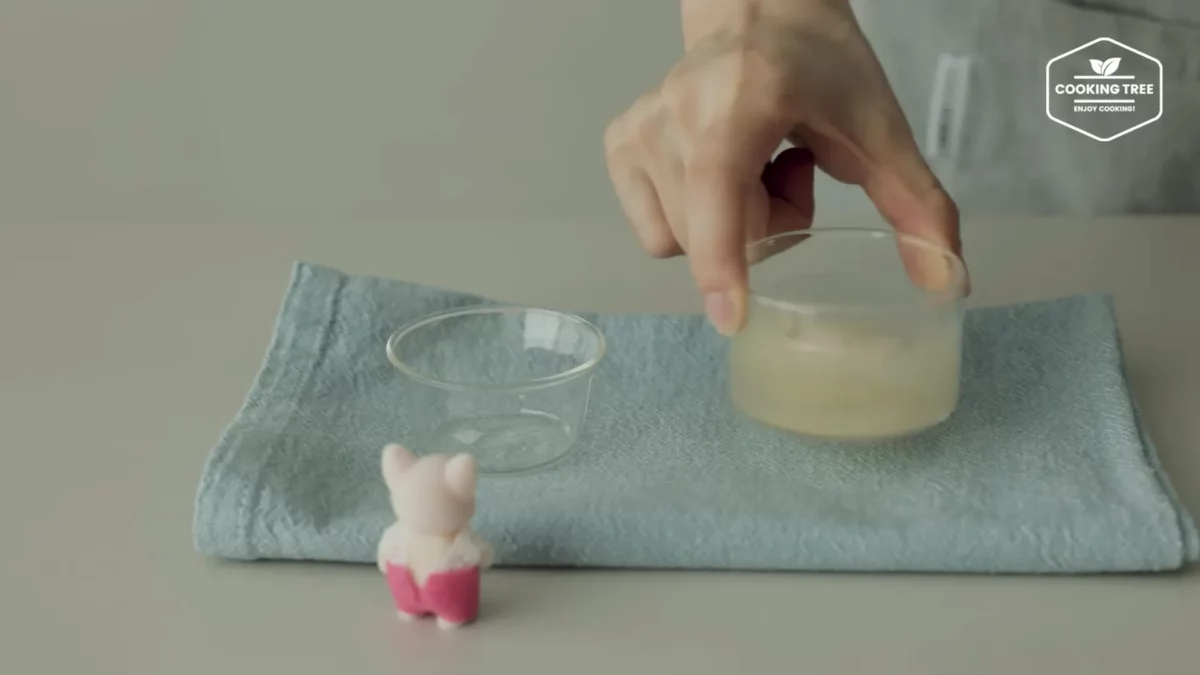 Strawberry Crepe Cheesecake