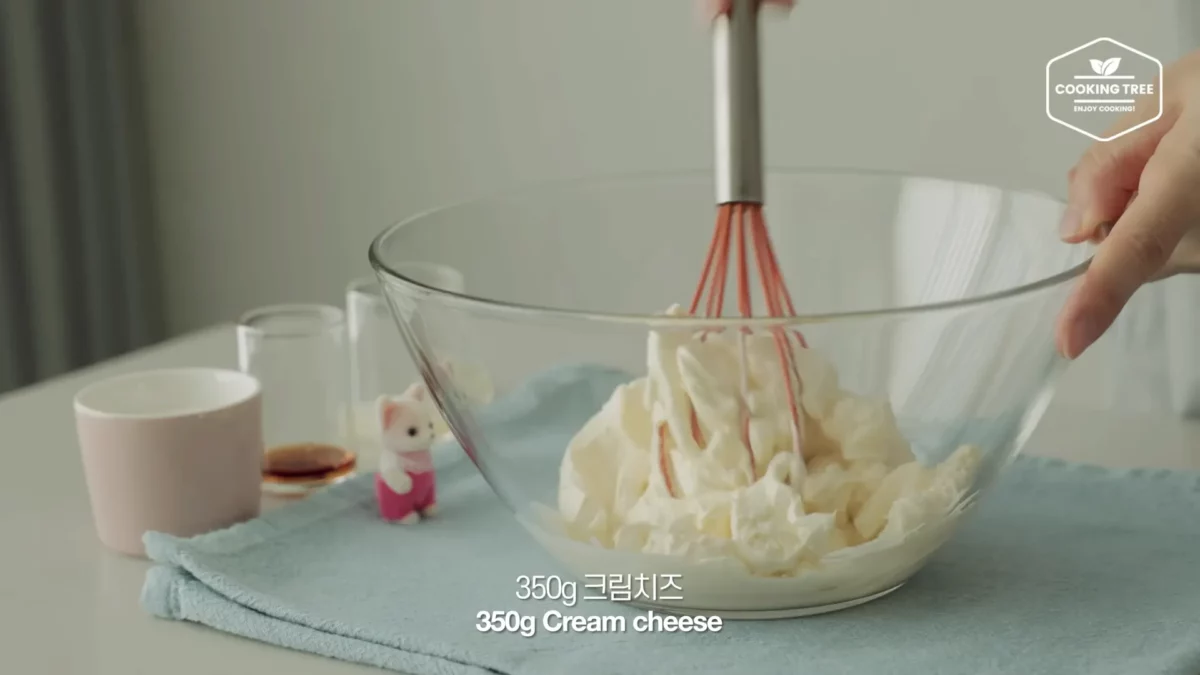 Strawberry Crepe Cheesecake