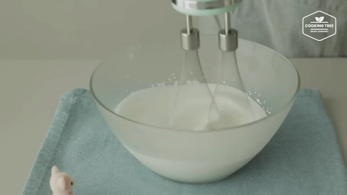 Strawberry Crepe Cheesecake