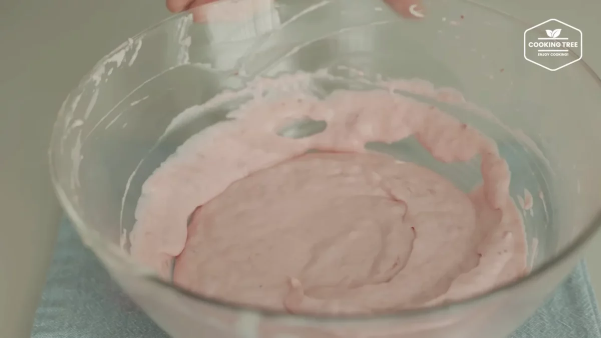 Strawberry Crepe Cheesecake