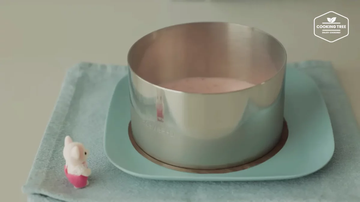 Strawberry Crepe Cheesecake