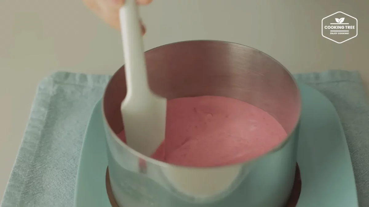 Strawberry Crepe Cheesecake