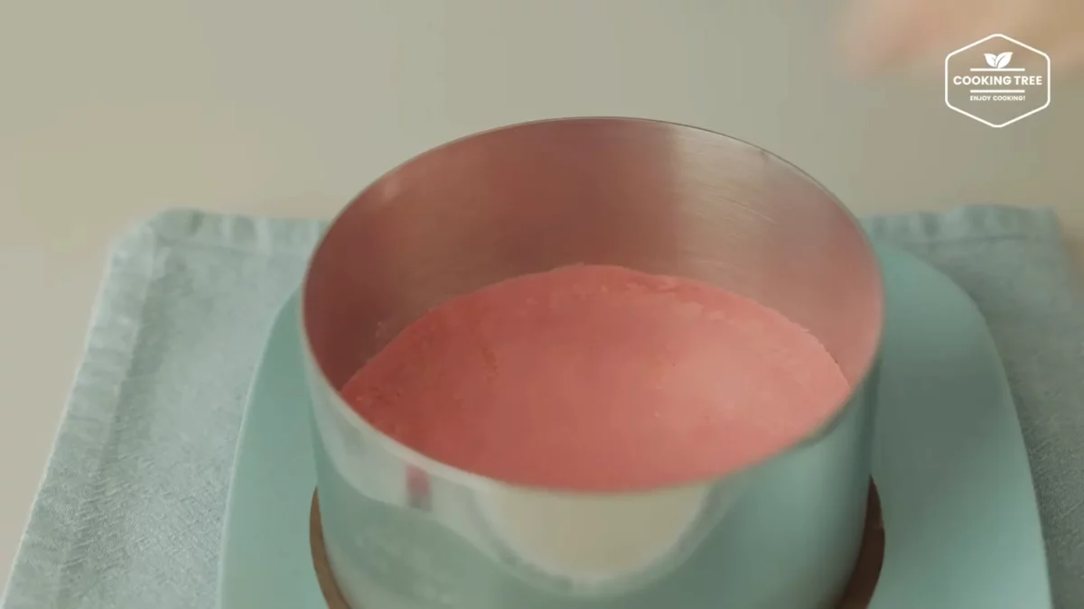 Strawberry Crepe Cheesecake