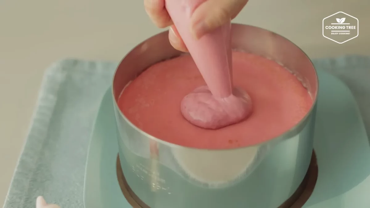 Strawberry Crepe Cheesecake