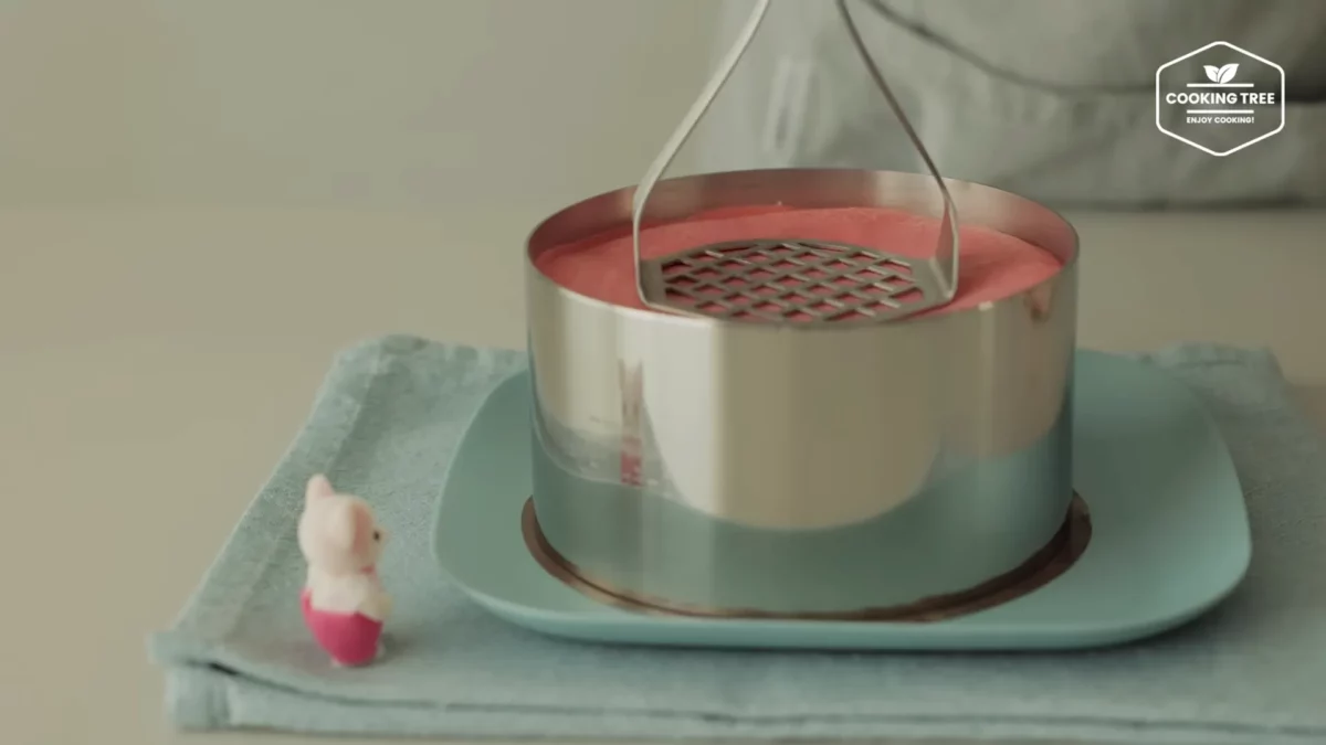 Strawberry Crepe Cheesecake