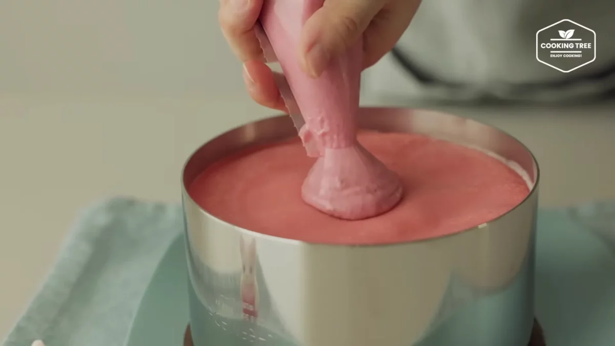 Strawberry Crepe Cheesecake