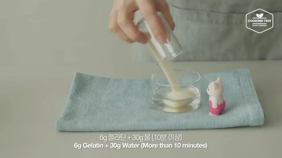 Strawberry Crepe Cheesecake