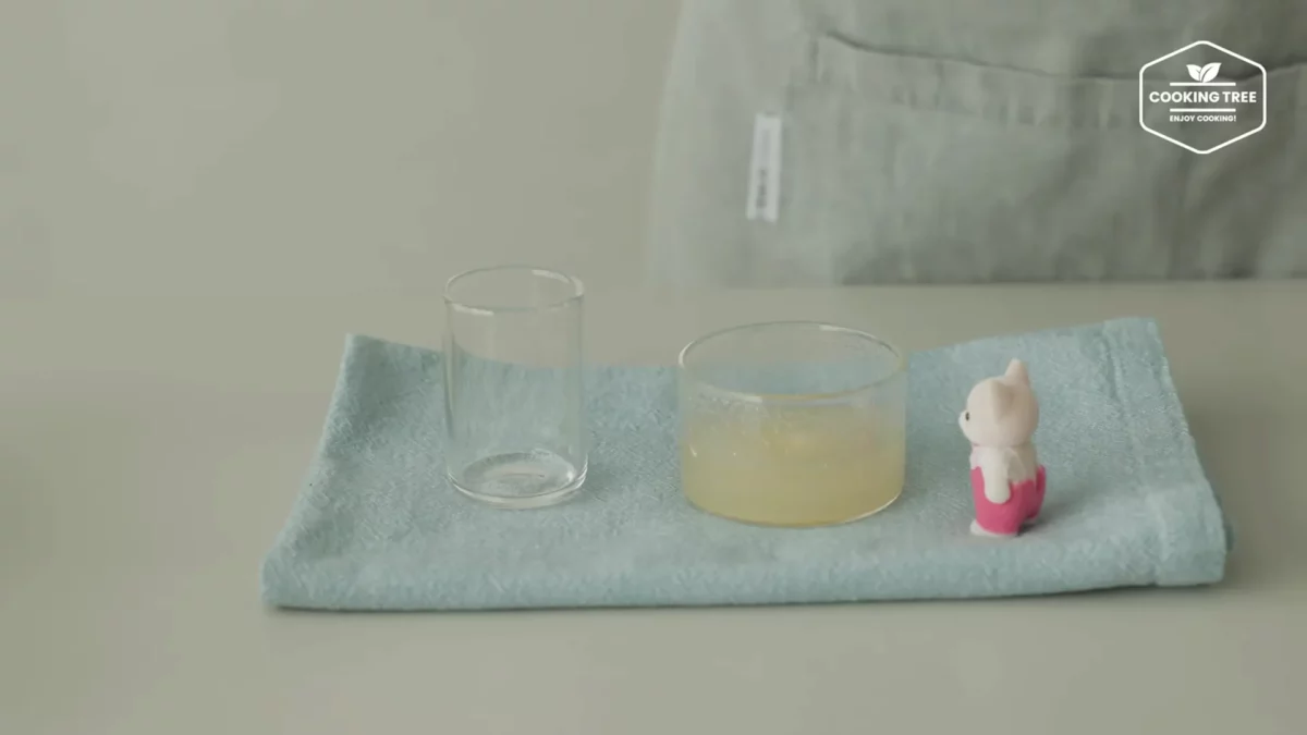 Strawberry Crepe Cheesecake