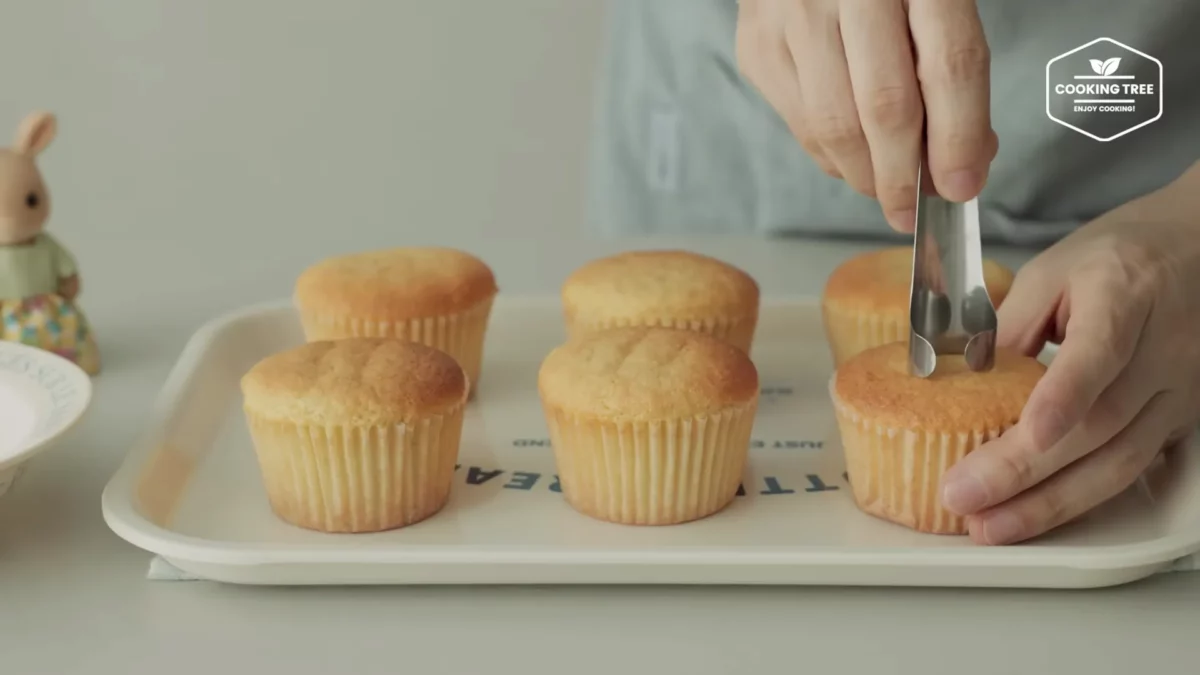 Mango Grapefruit Castella Cupcake Recipe