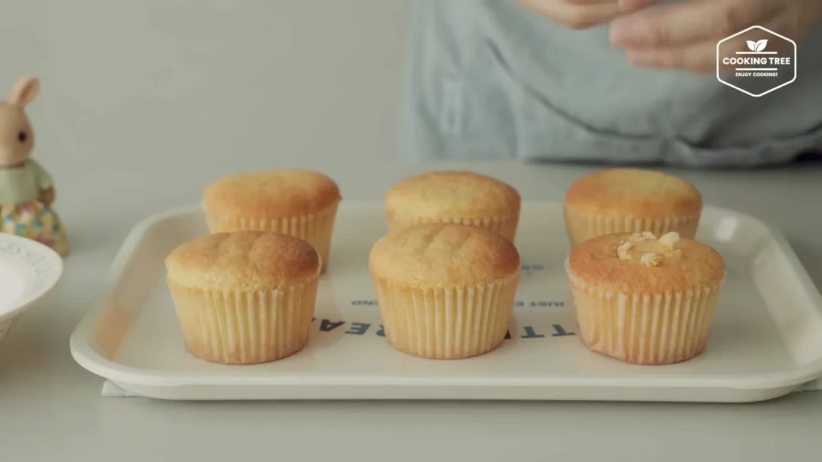 Mango Grapefruit Castella Cupcake Recipe