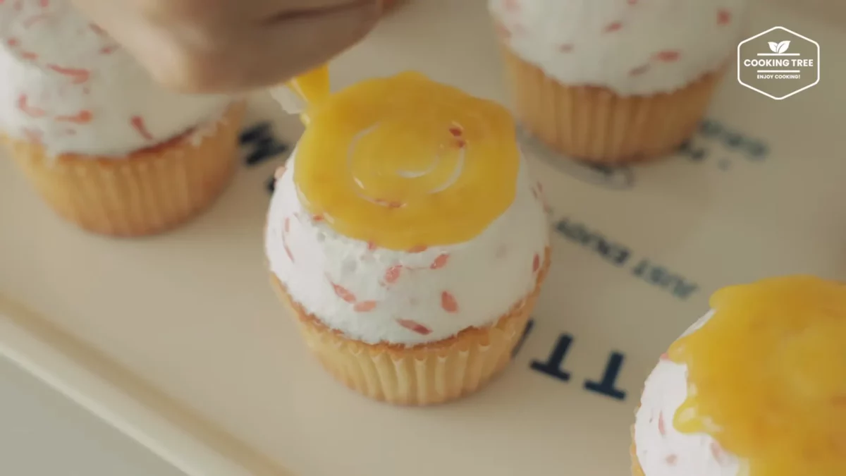 Mango Grapefruit Castella Cupcake Recipe