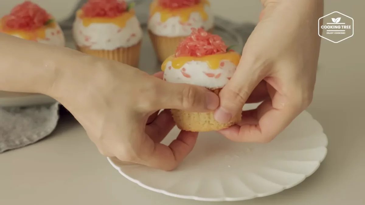 Mango Grapefruit Castella Cupcake Recipe