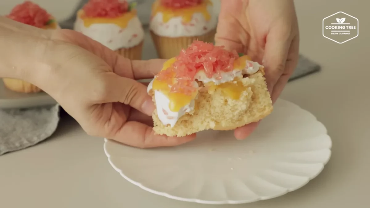 Mango Grapefruit Castella Cupcake Recipe